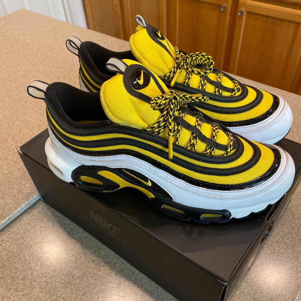Nike Air Max Plus 97 Frequency Pack